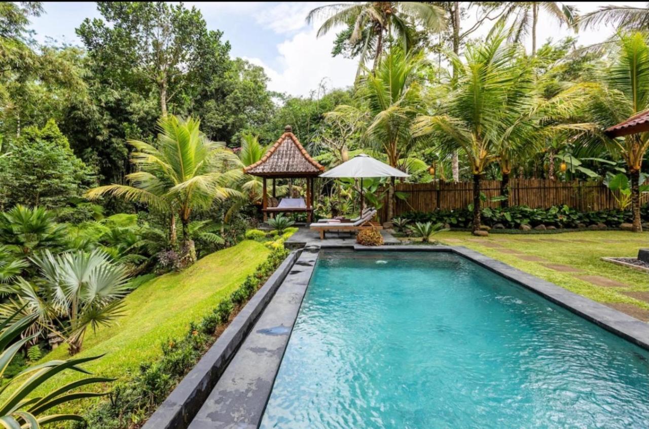 Govinda Villas Penginyahan Esterno foto
